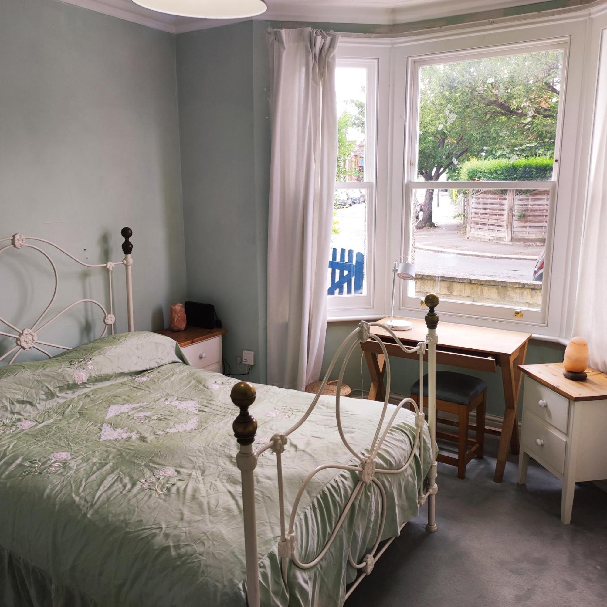 Cosy London Double Room Near Wimbledon Bagian luar foto